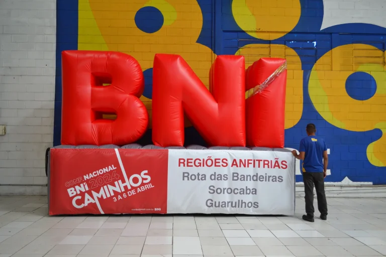Letreiro inflável