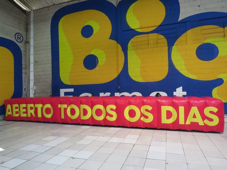 Letreiro inflável