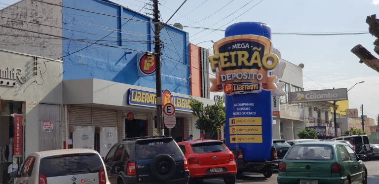 Totem inflável