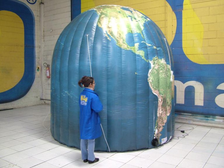 Planetário inflável