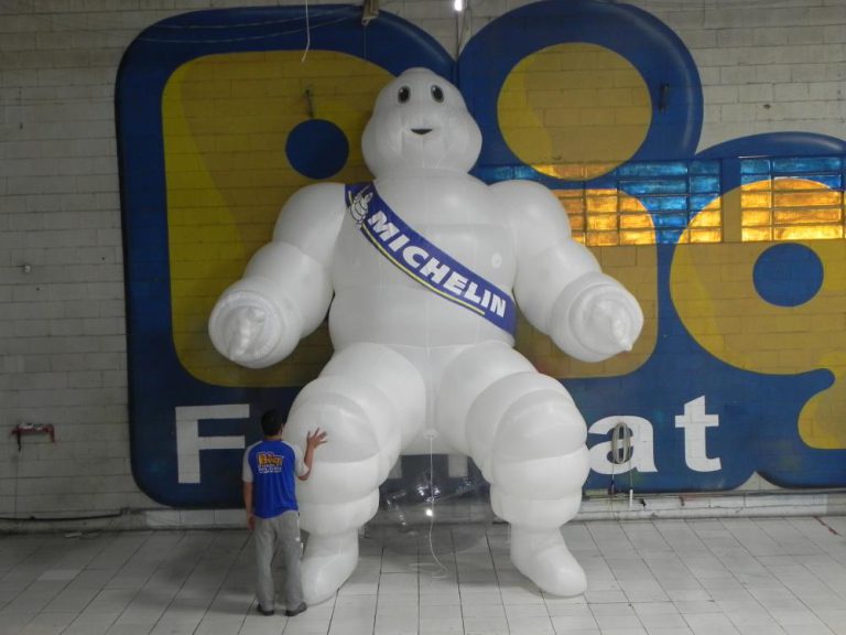 Boneco inflável