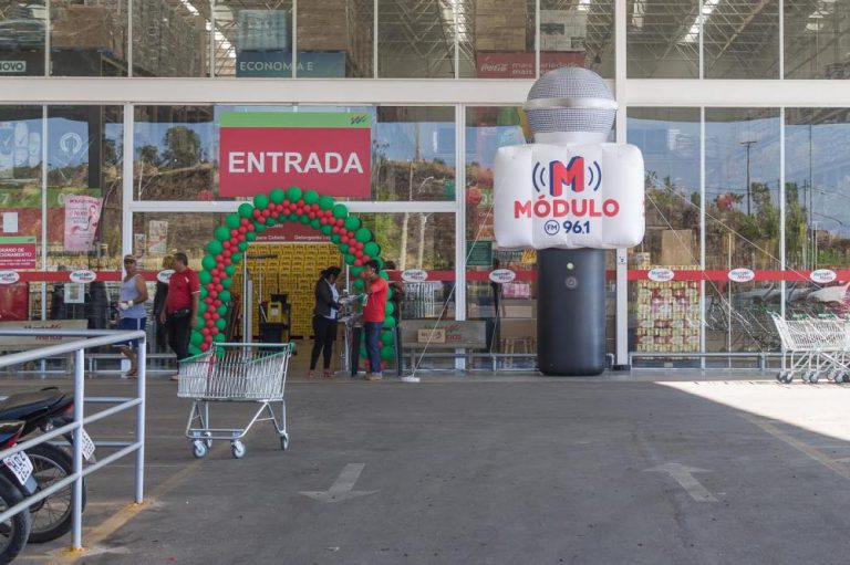 Microfone inflável